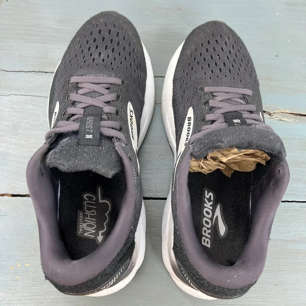 Brooks ghost 16